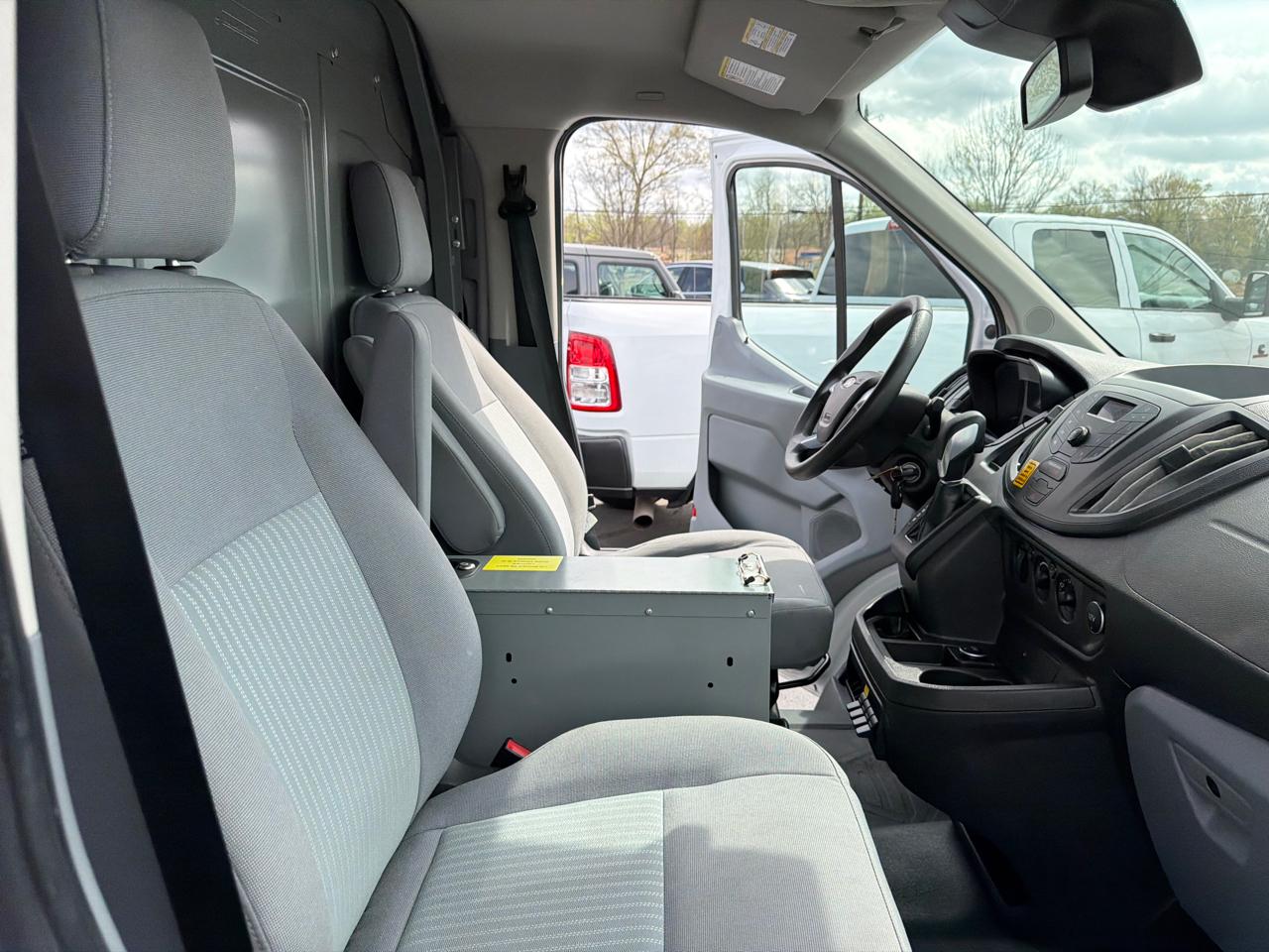 Ford Transit Van T-350 148" Low Rf 9500 GVWR Sliding RH Dr 2018