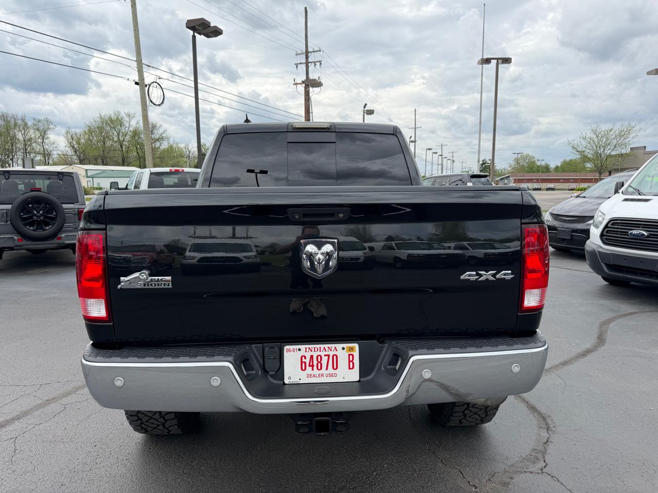 RAM 1500 Big Horn 4x4 Crew Cab 5'7" Box 2017