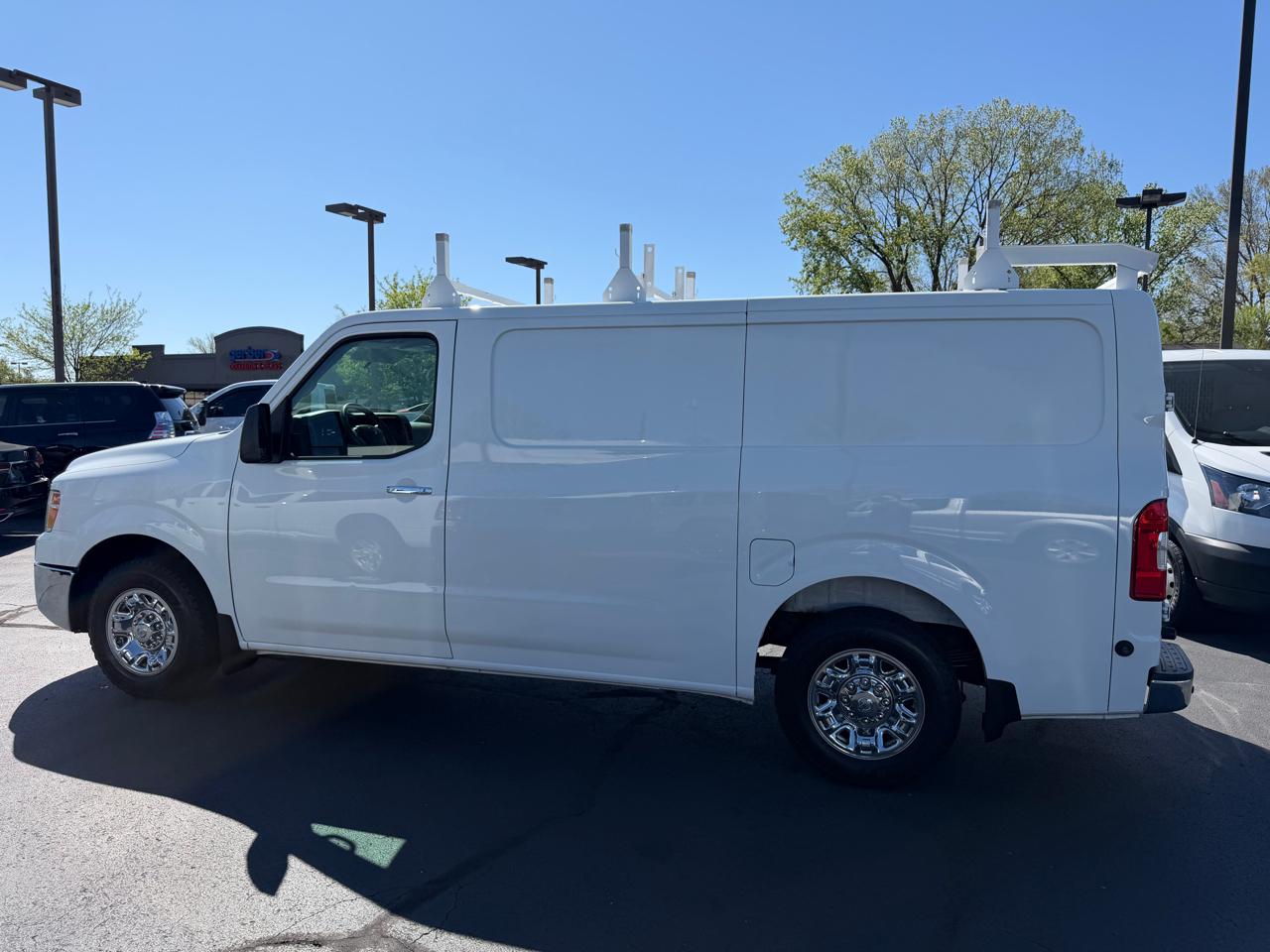 Nissan NV Cargo NV2500 HD Standard Roof V6 SL 2018