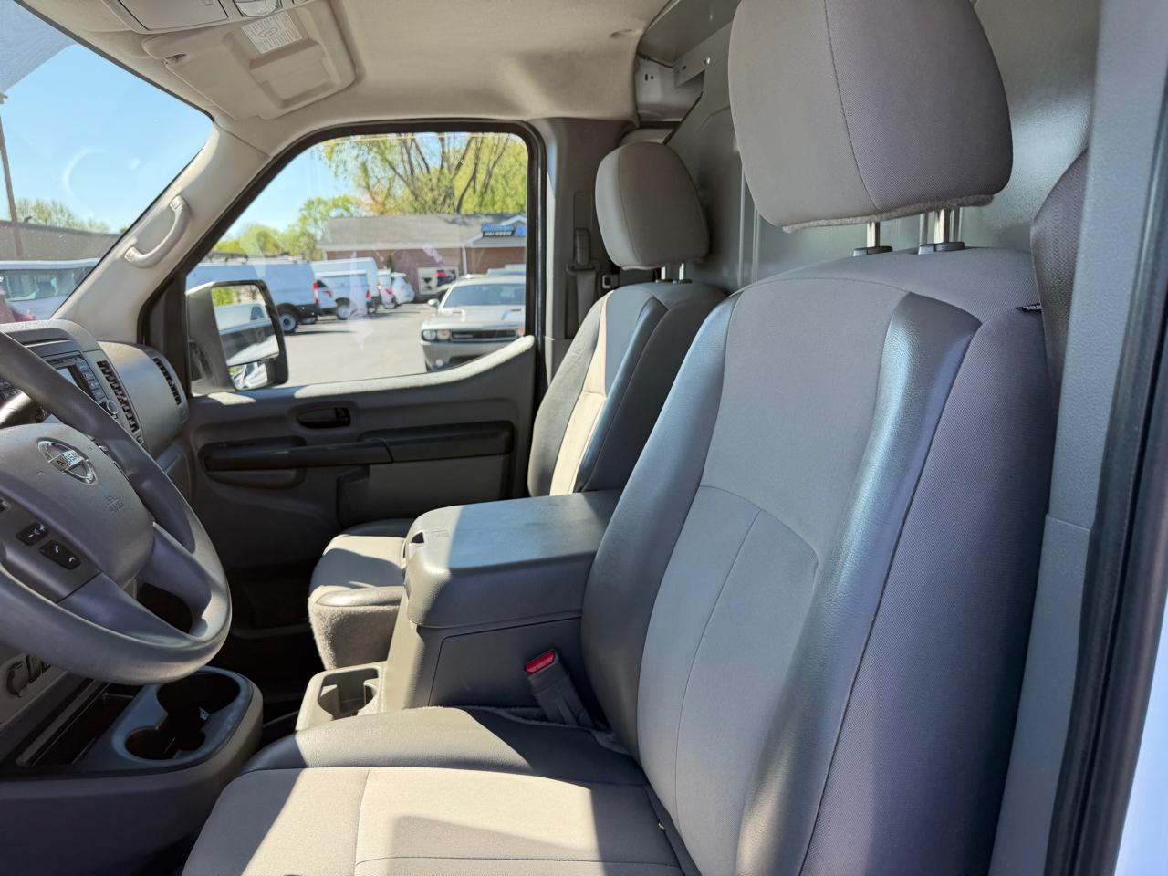 Nissan NV Cargo NV2500 HD Standard Roof V6 SL 2018