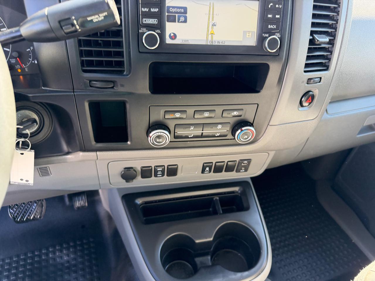 Nissan NV Cargo NV2500 HD Standard Roof V6 SL 2018