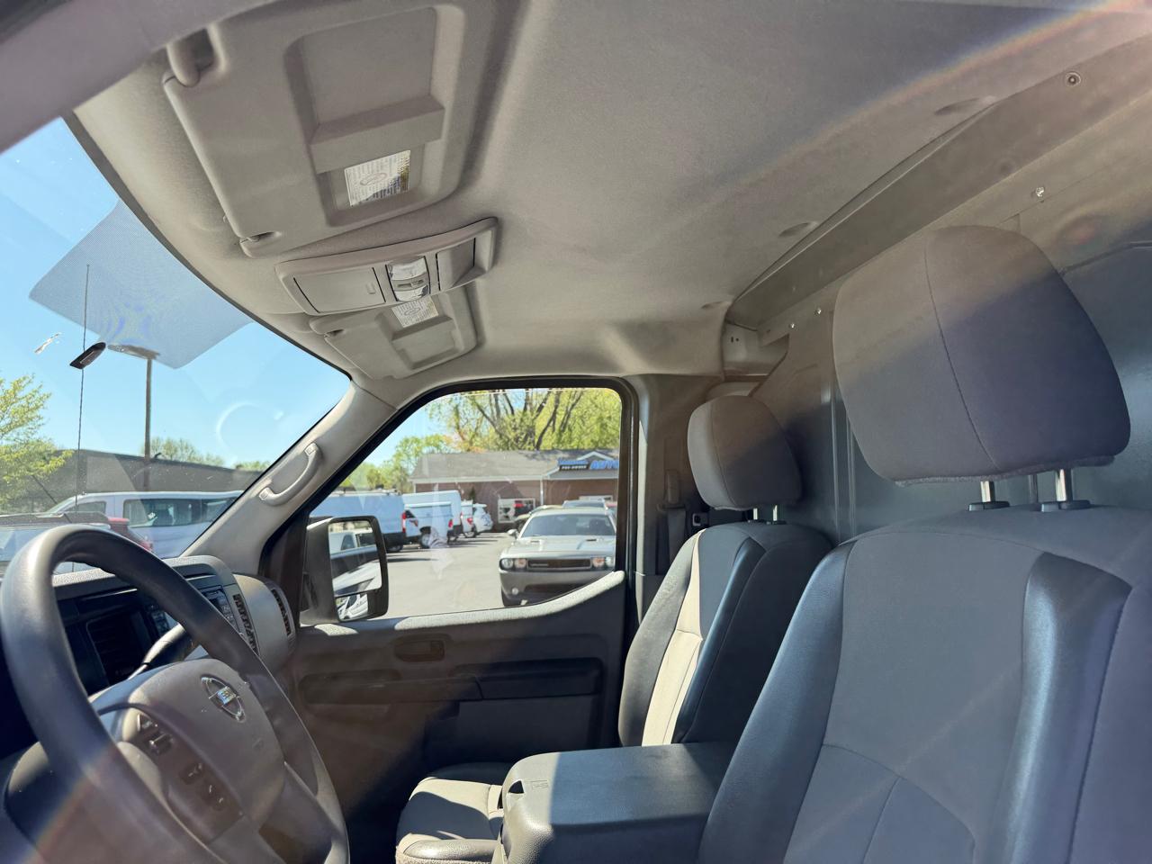 Nissan NV Cargo NV2500 HD Standard Roof V6 SL 2018