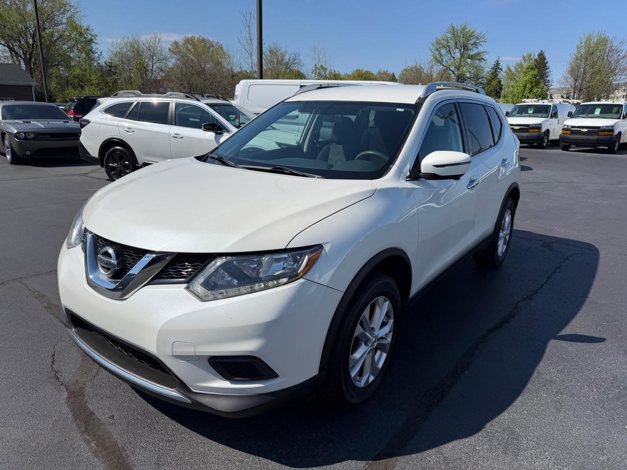 Nissan Rogue AWD 4dr SV 2016