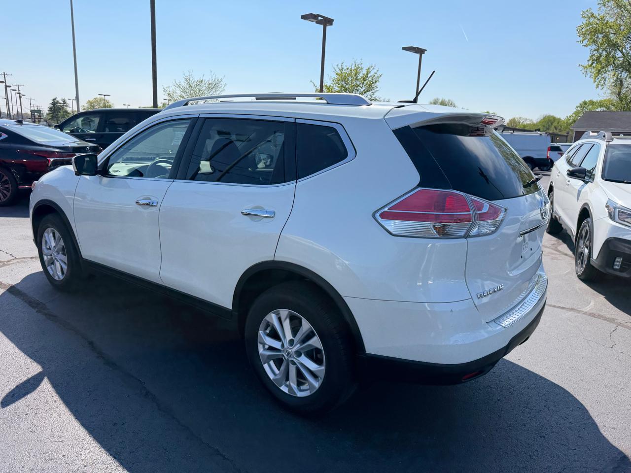 Nissan Rogue AWD 4dr SV 2016