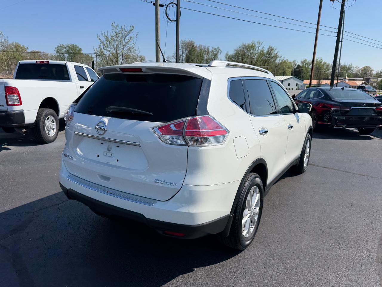 Nissan Rogue AWD 4dr SV 2016