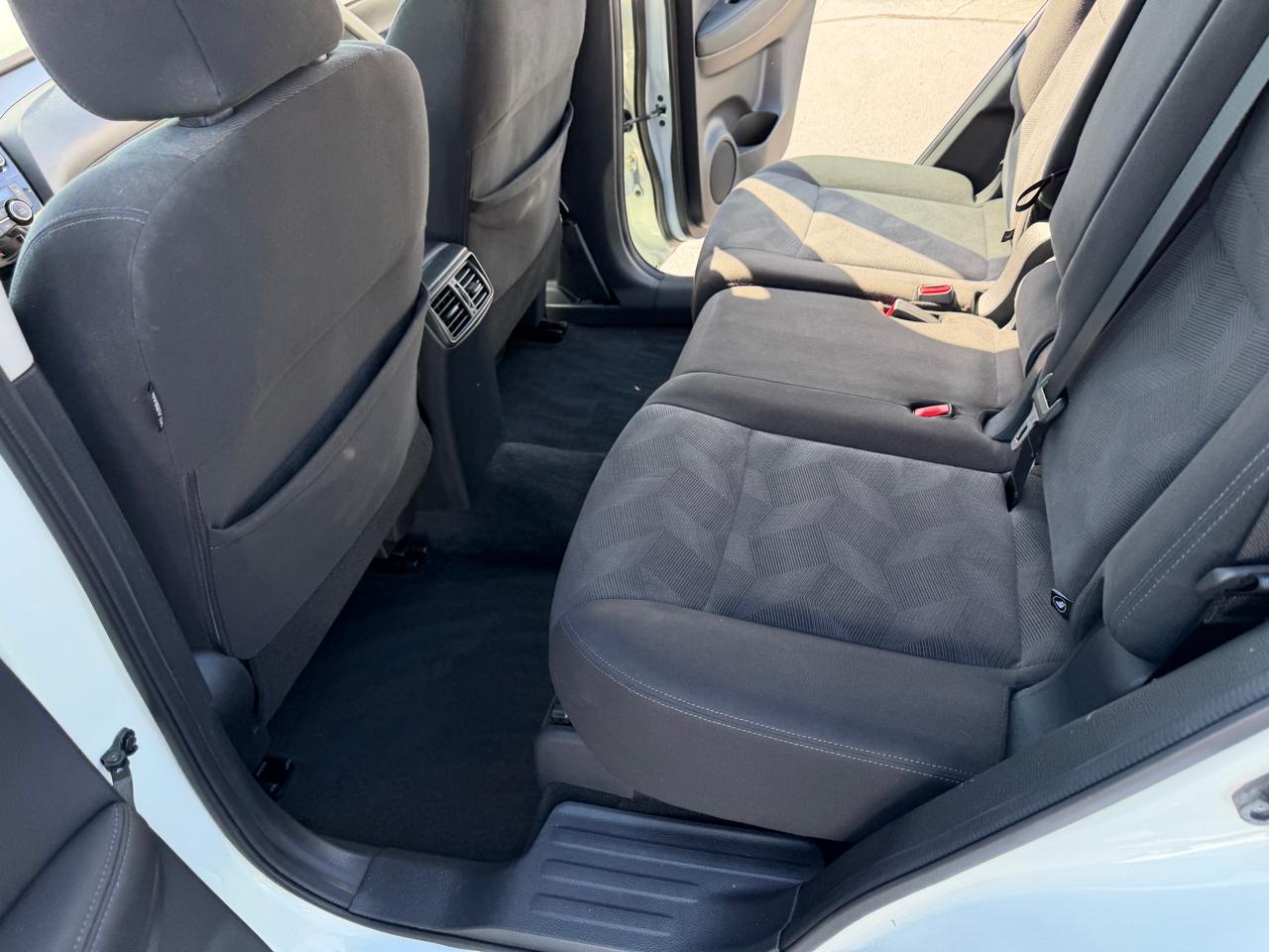 Nissan Rogue AWD 4dr SV 2016