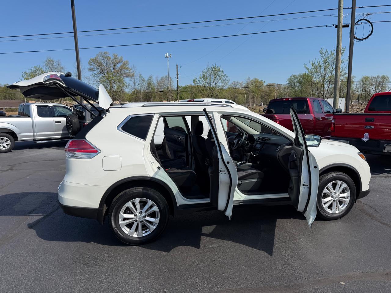 Nissan Rogue AWD 4dr SV 2016