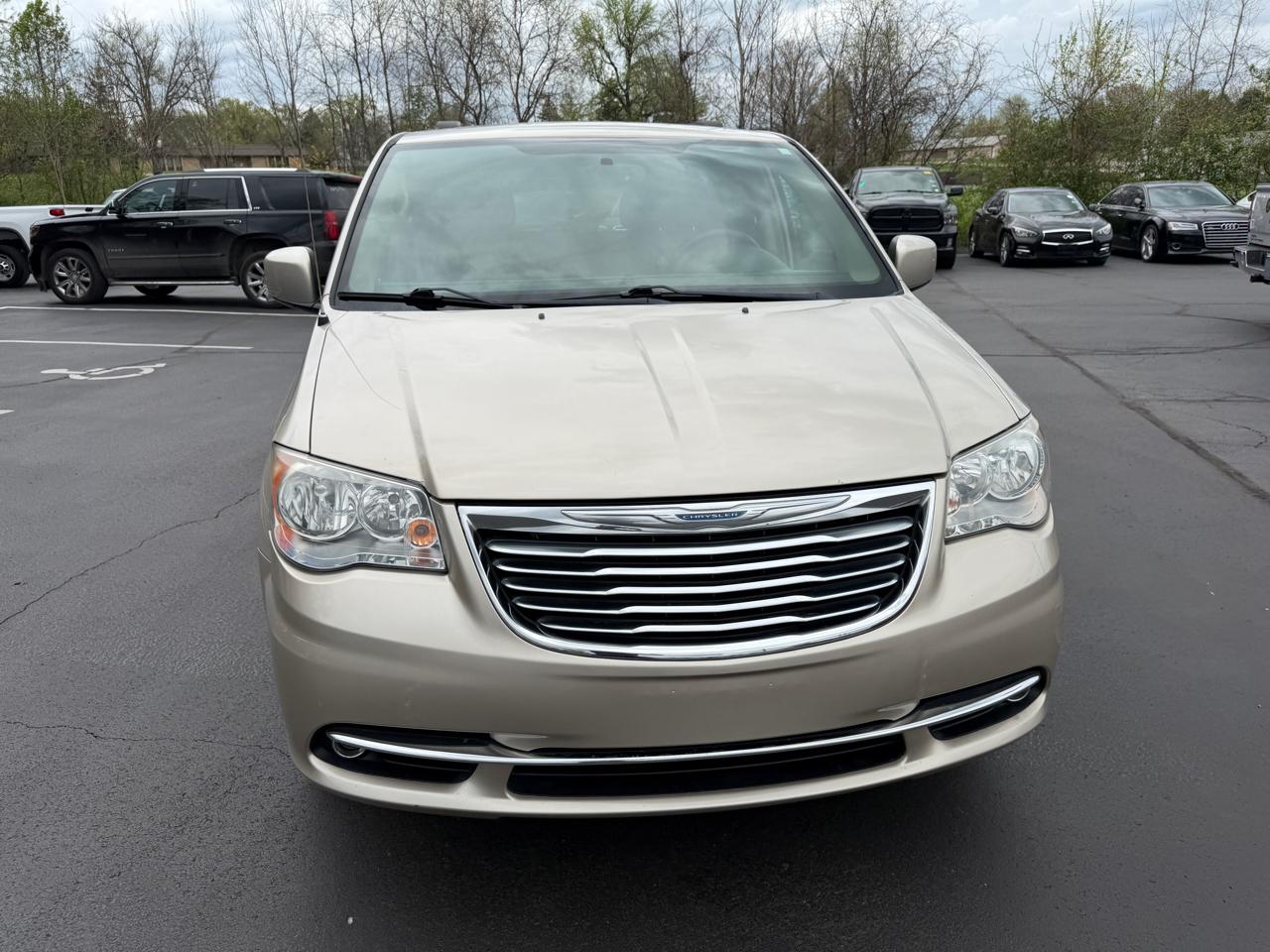 Chrysler Town & Country 4dr Wgn Touring 2016