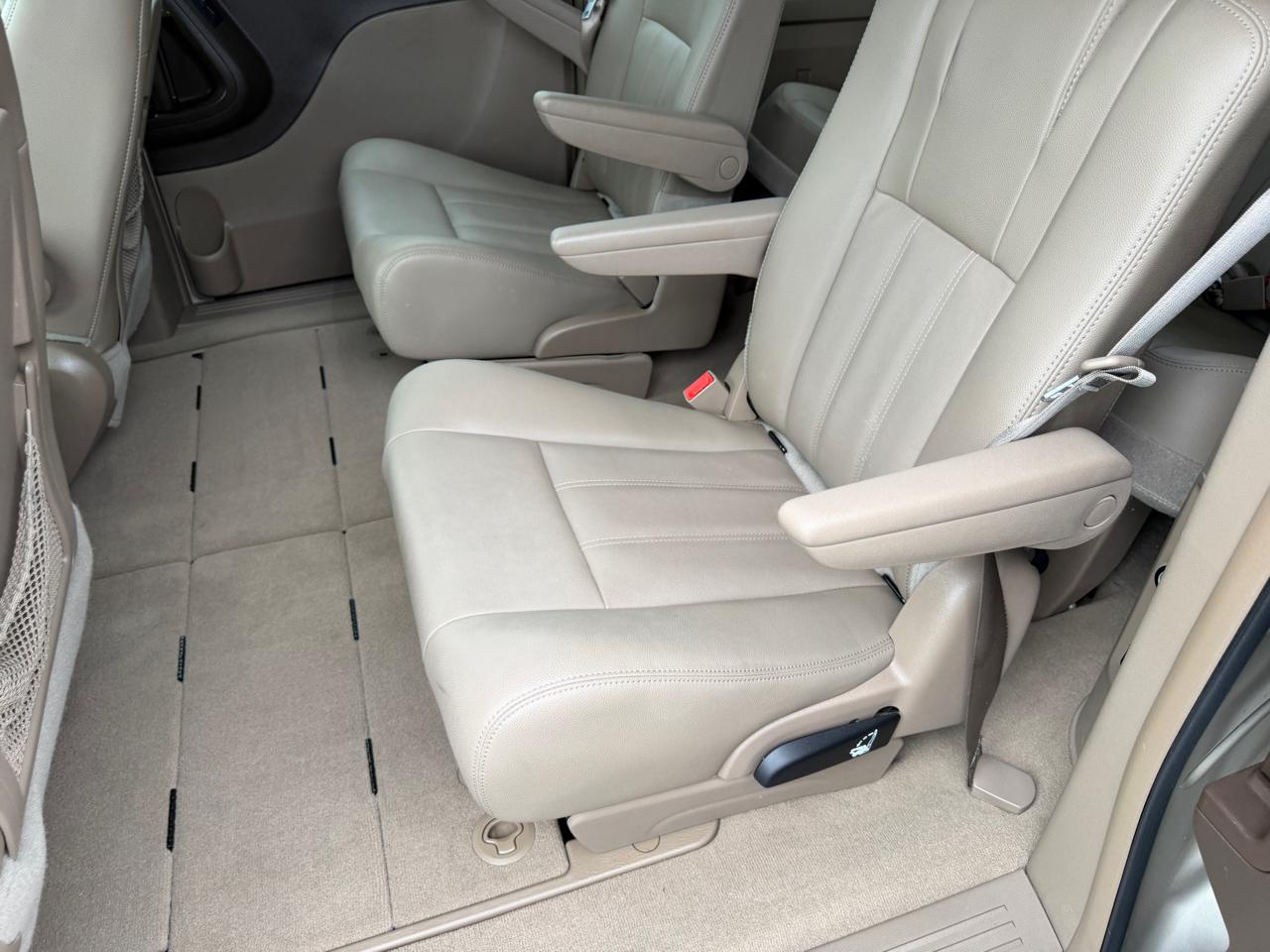 Chrysler Town & Country 4dr Wgn Touring 2016