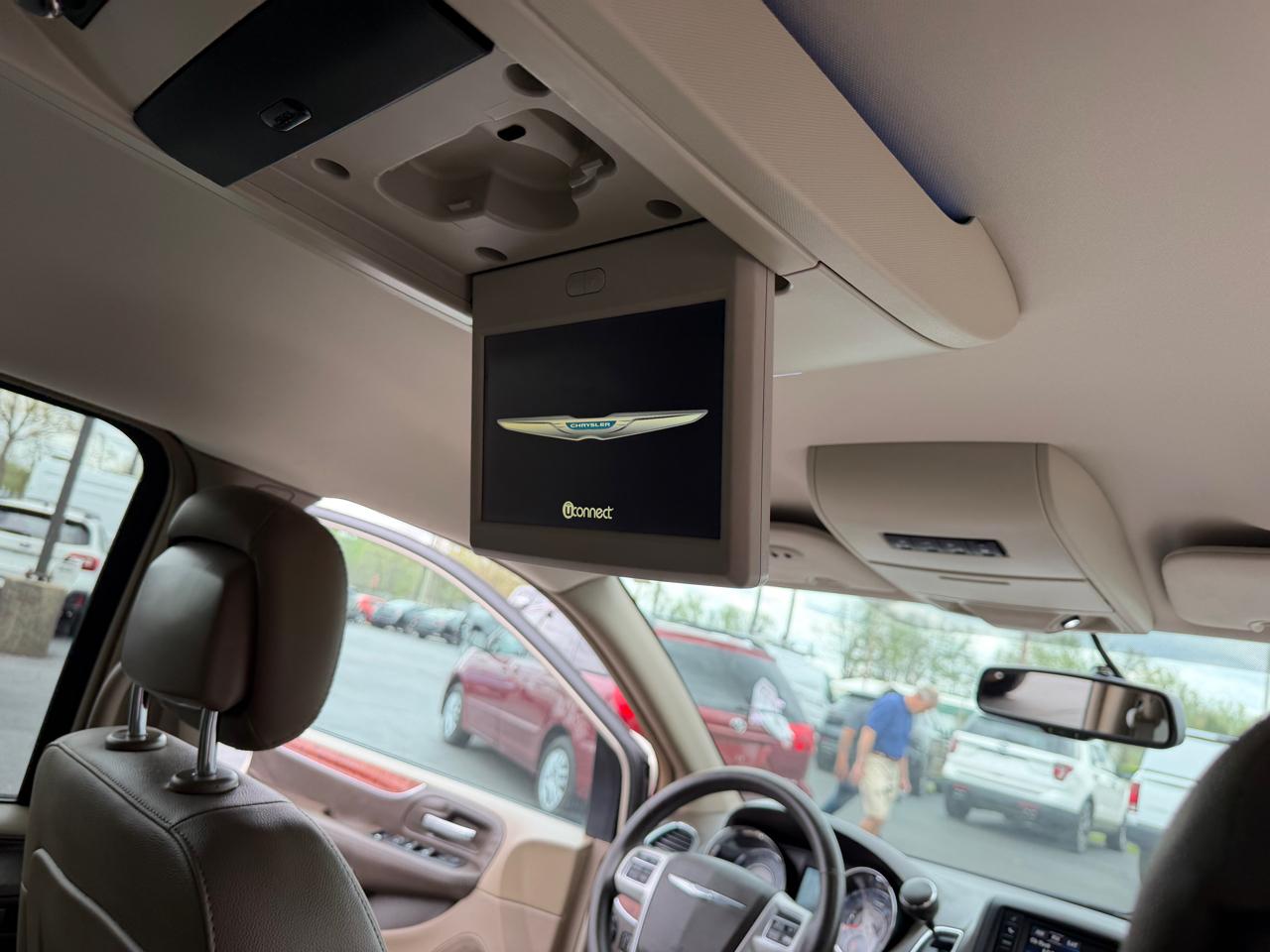 Chrysler Town & Country 4dr Wgn Touring 2016