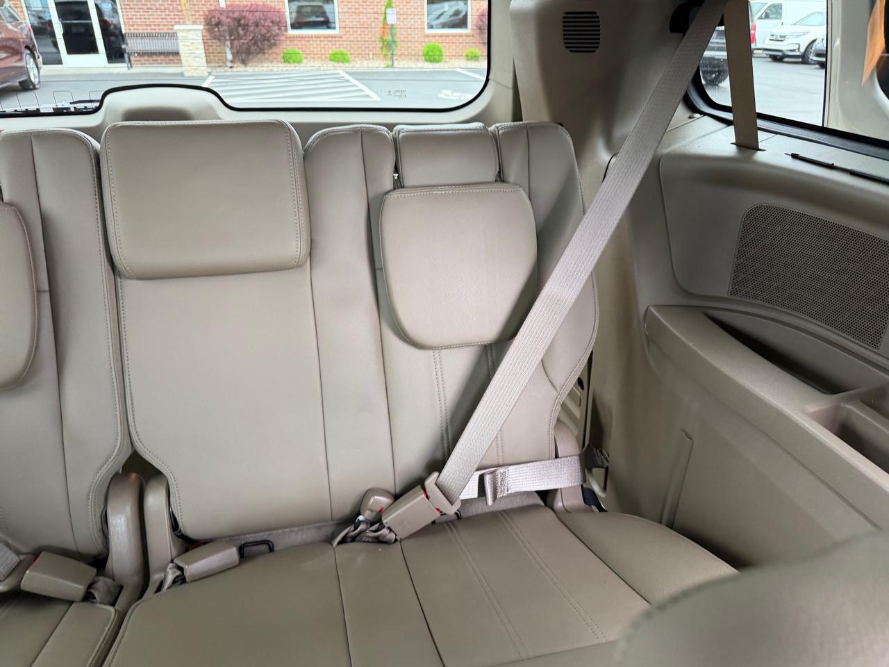 Chrysler Town & Country 4dr Wgn Touring 2016