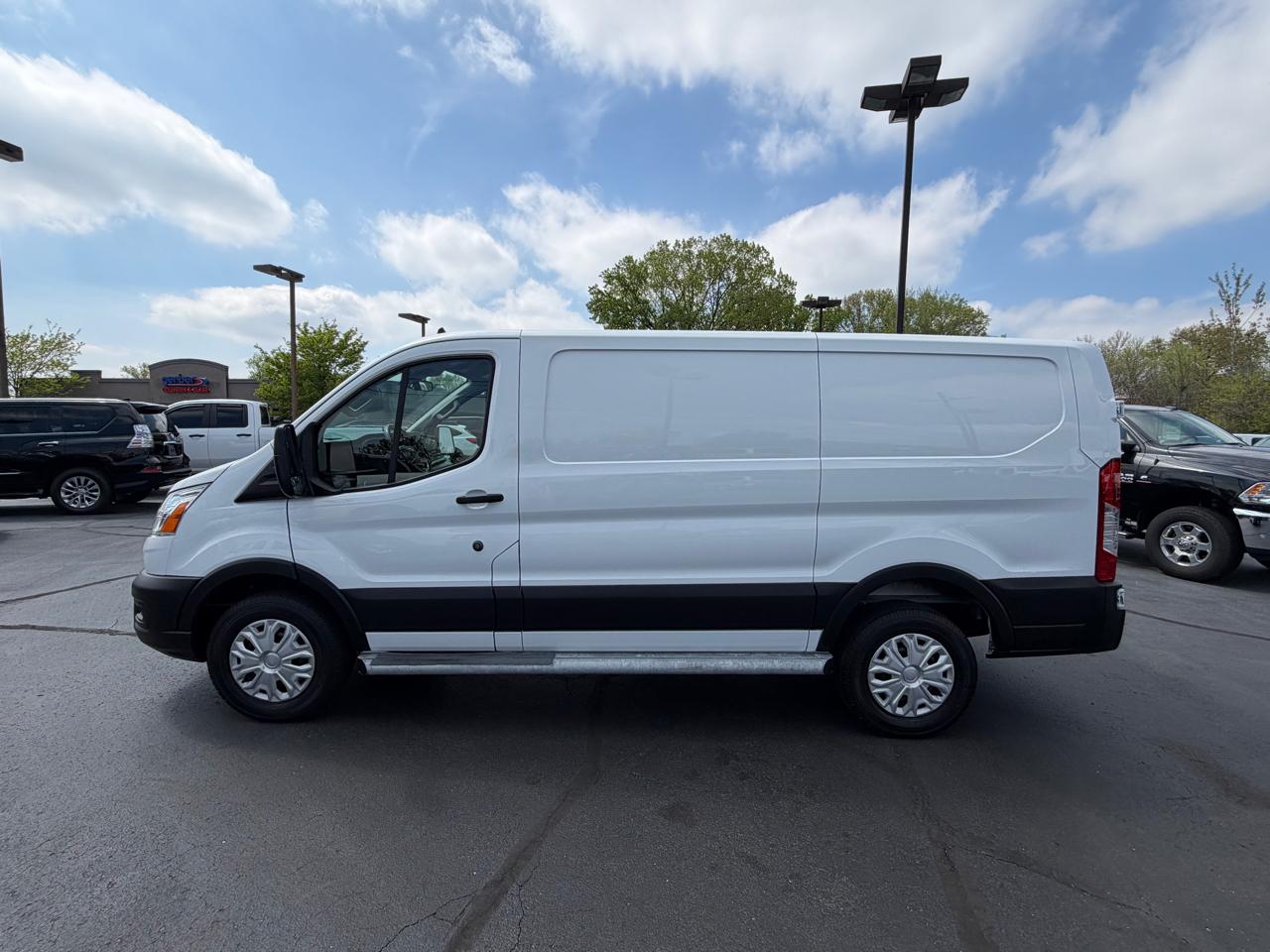 Ford Transit Cargo Van T-250 130" Low Rf 9070 GVWR RWD 2020