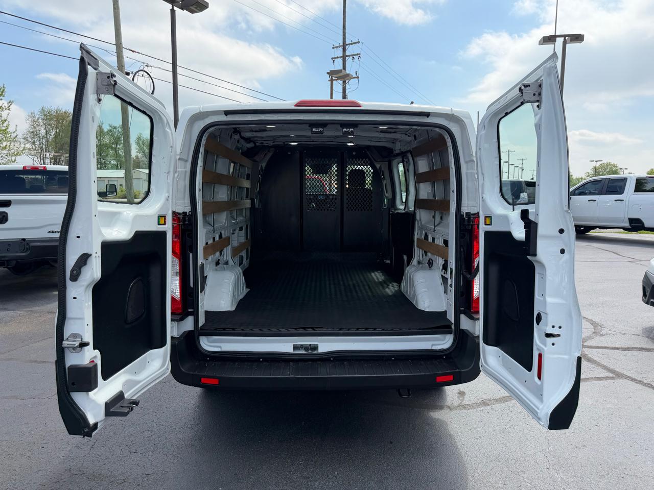 Ford Transit Cargo Van T-250 130" Low Rf 9070 GVWR RWD 2020