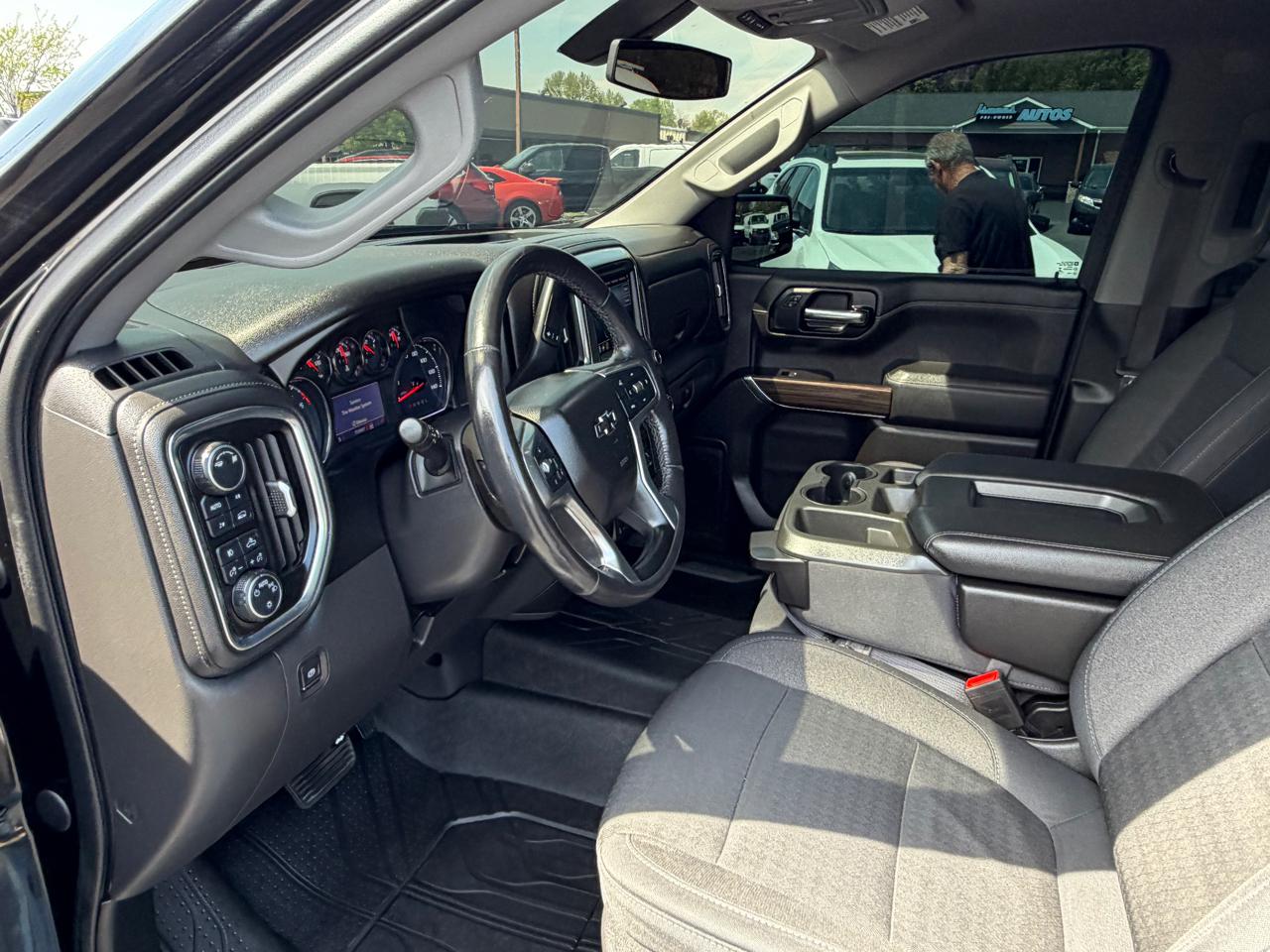 Chevrolet Silverado 1500 4WD Crew Cab 147" RST 2019