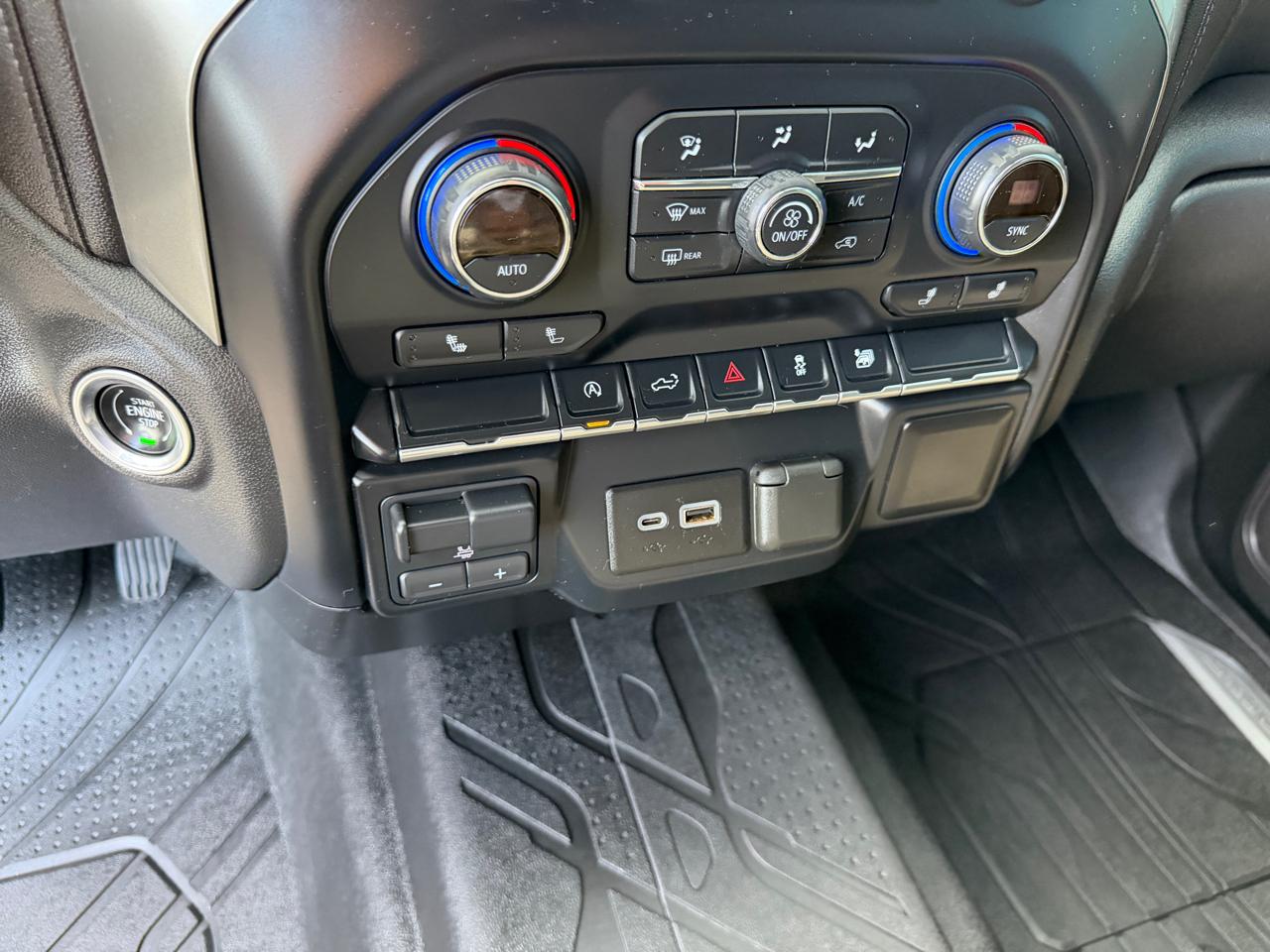 Chevrolet Silverado 1500 4WD Crew Cab 147" RST 2019