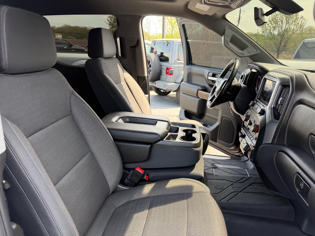 Chevrolet Silverado 1500 4WD Crew Cab 147" RST 2019