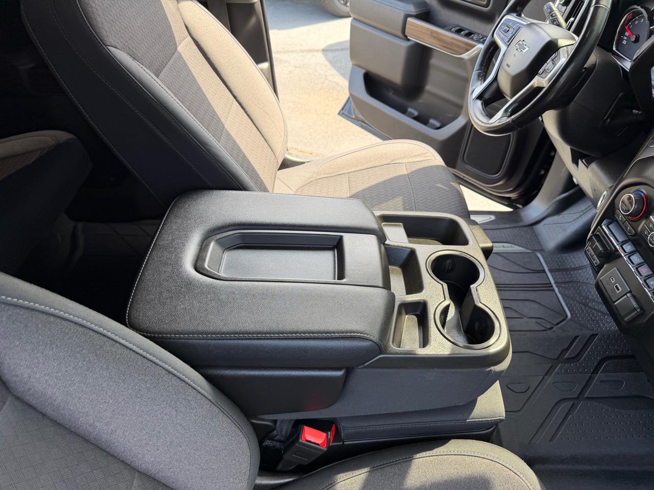 Chevrolet Silverado 1500 4WD Crew Cab 147" RST 2019