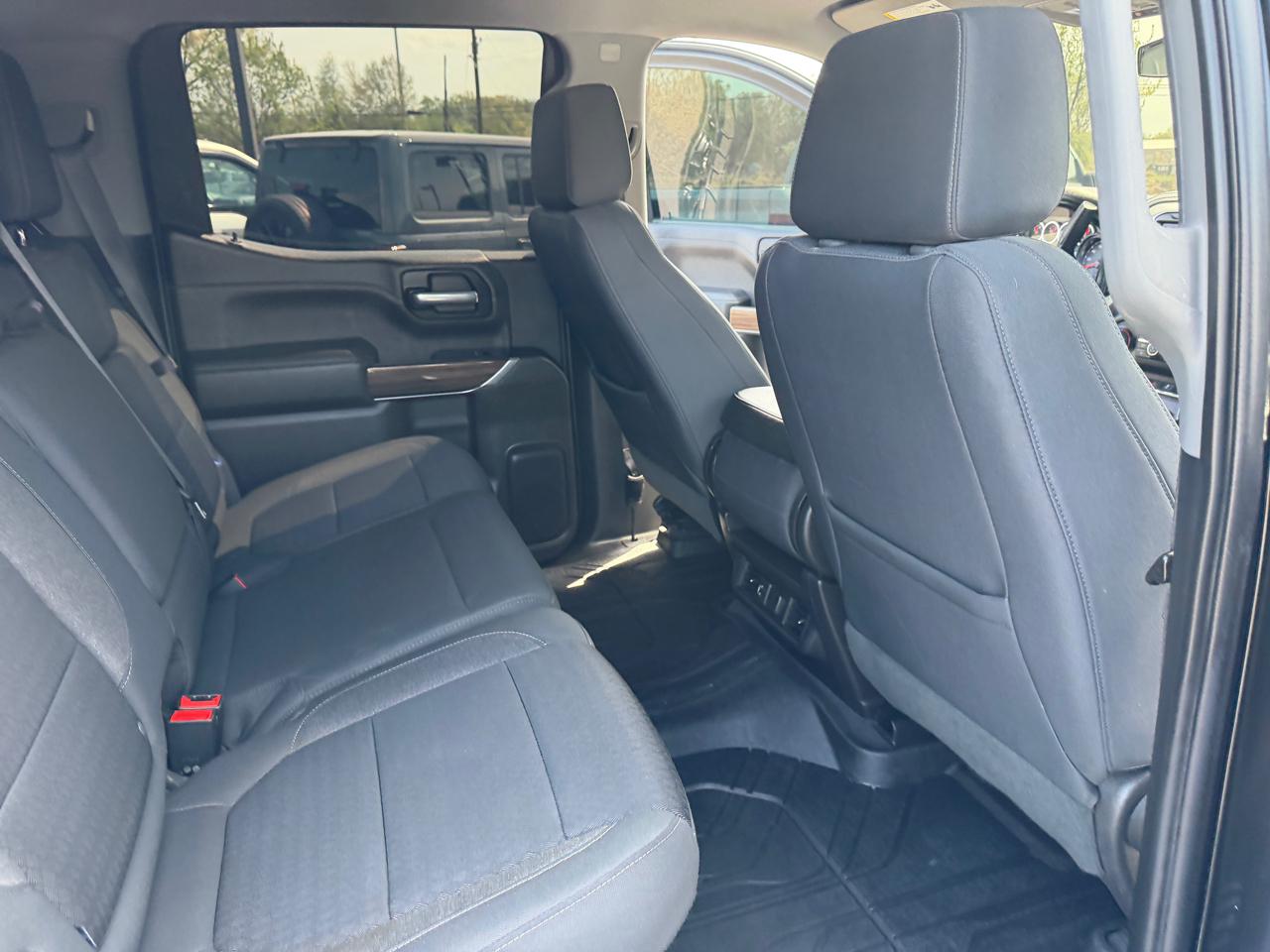 Chevrolet Silverado 1500 4WD Crew Cab 147" RST 2019