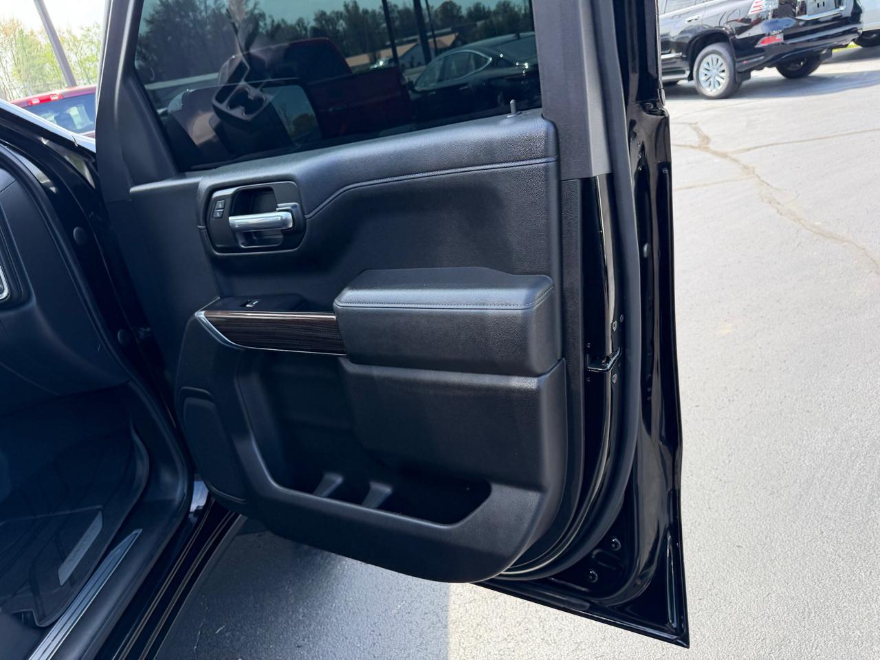 Chevrolet Silverado 1500 4WD Crew Cab 147" RST 2019