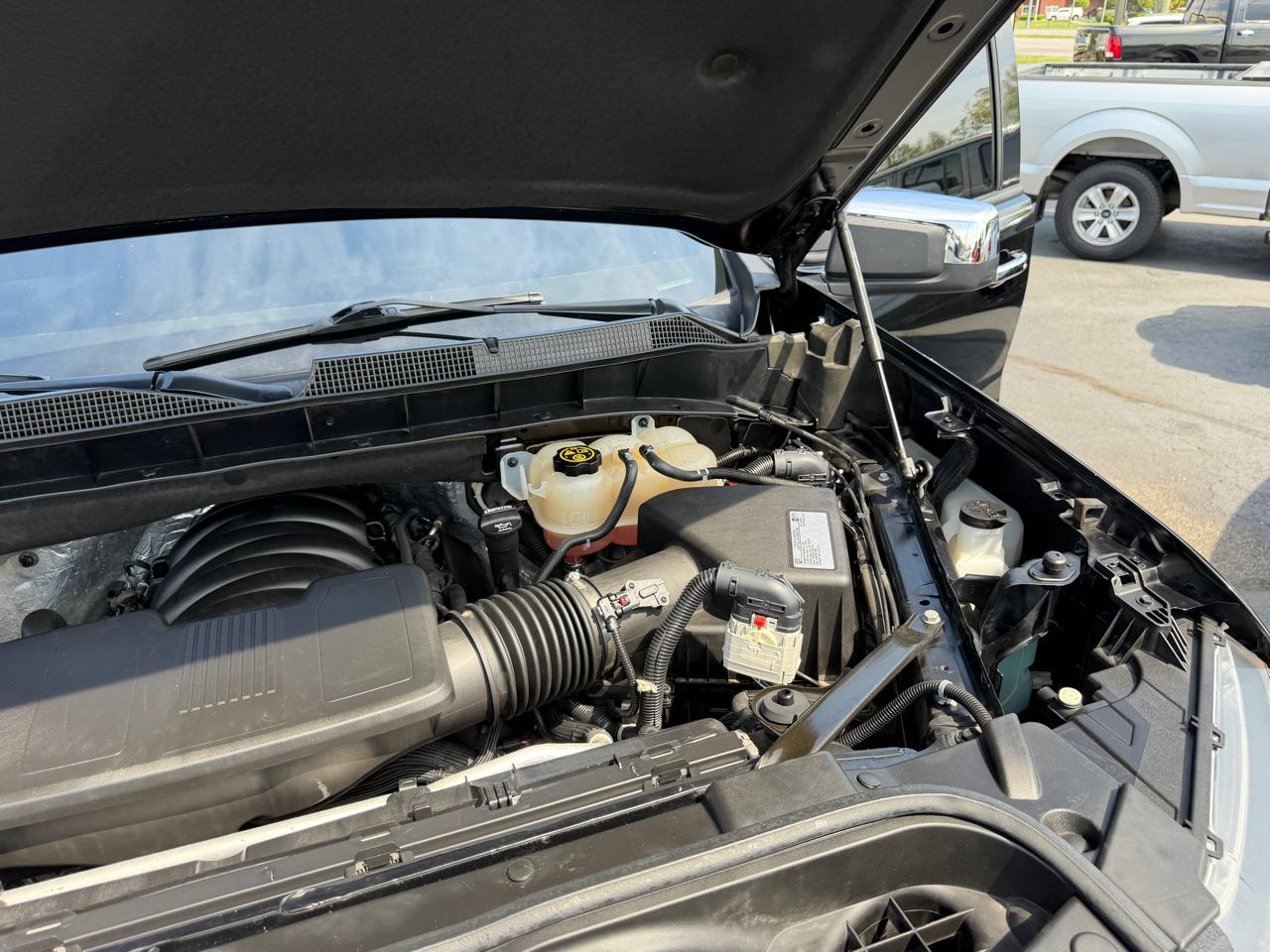 Chevrolet Silverado 1500 4WD Crew Cab 147" RST 2019