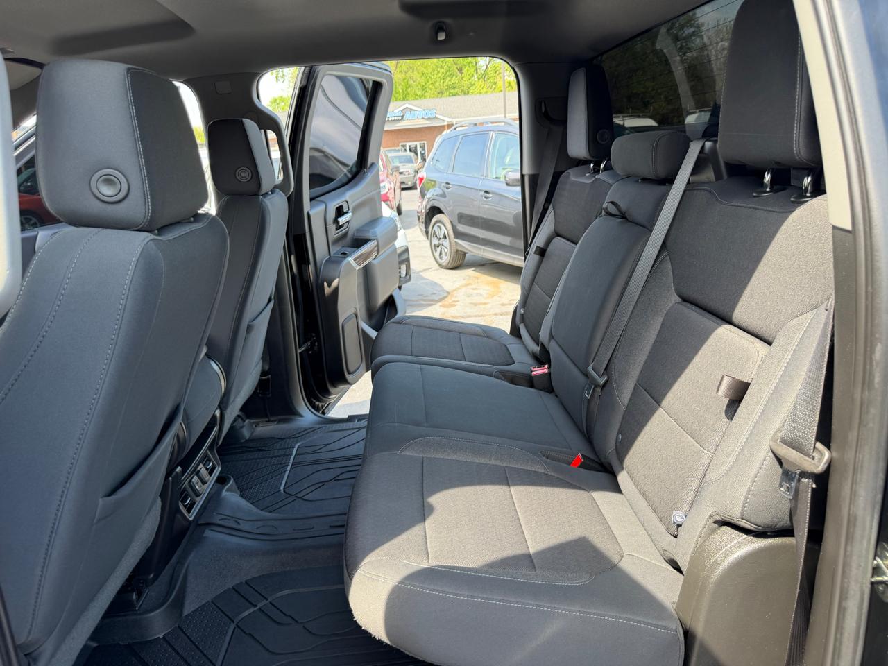 Chevrolet Silverado 1500 4WD Crew Cab 147" RST 2019