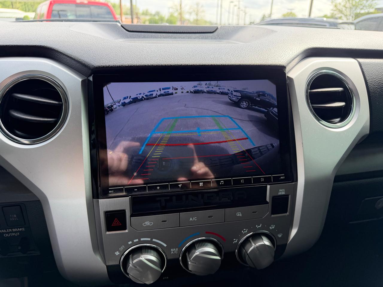 Toyota Tundra 2WD SR5 Double Cab 6.5' Bed 5.7L (Natl) 2021