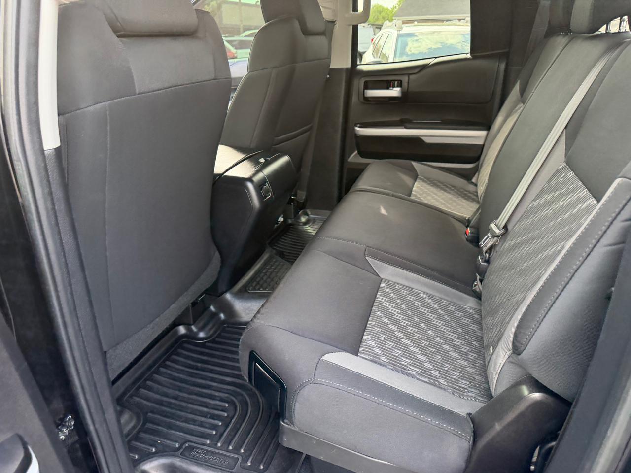 Toyota Tundra 2WD SR5 Double Cab 6.5' Bed 5.7L (Natl) 2021