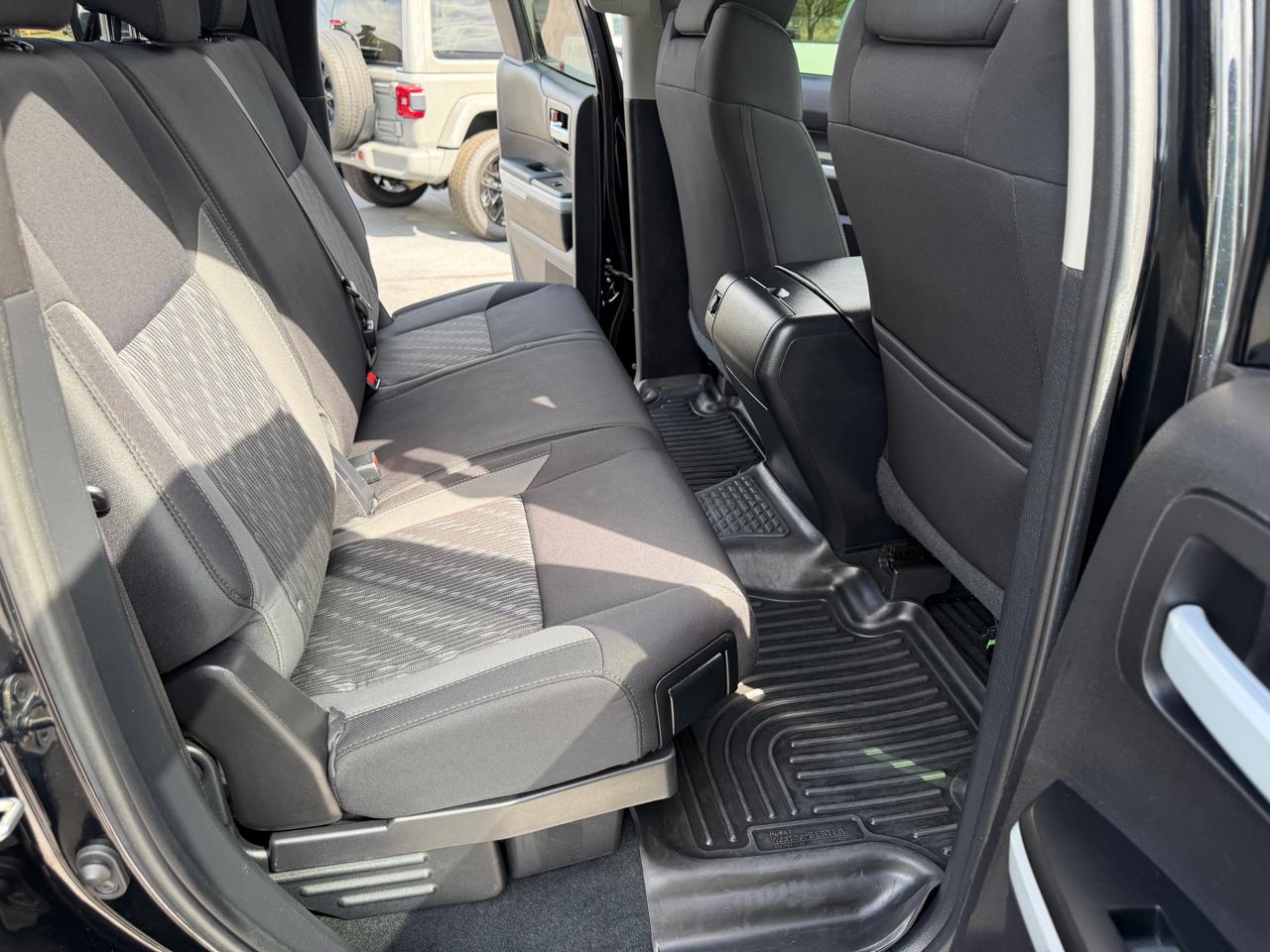 Toyota Tundra 2WD SR5 Double Cab 6.5' Bed 5.7L (Natl) 2021