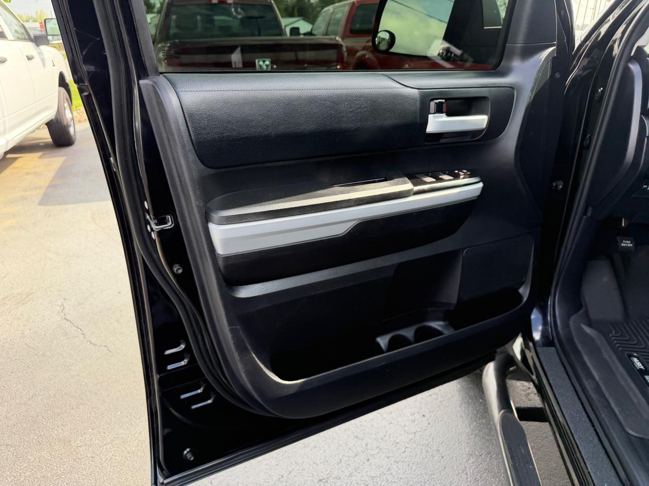 Toyota Tundra 2WD SR5 Double Cab 6.5' Bed 5.7L (Natl) 2021