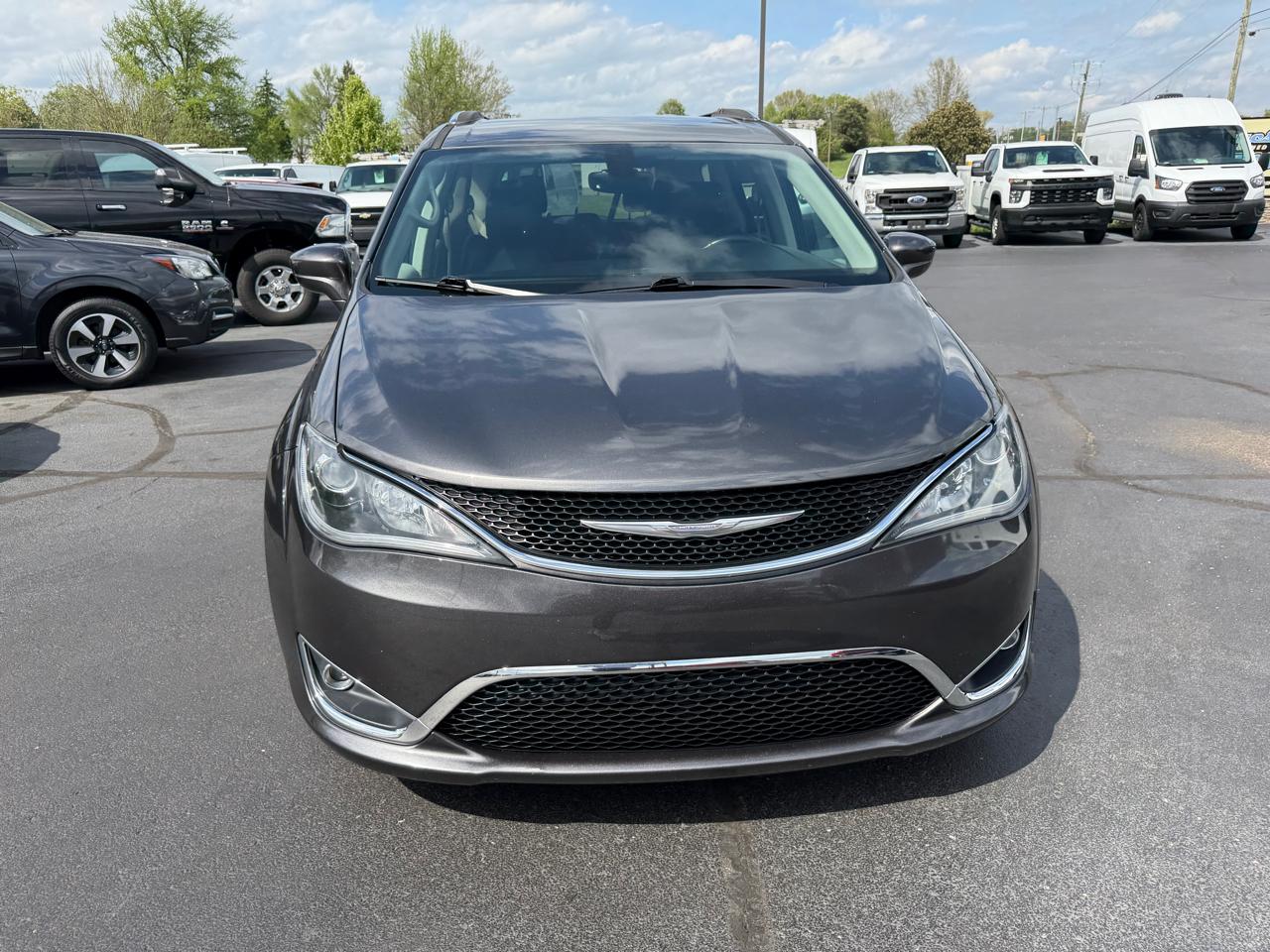 Chrysler Pacifica Touring-L Plus FWD 2017