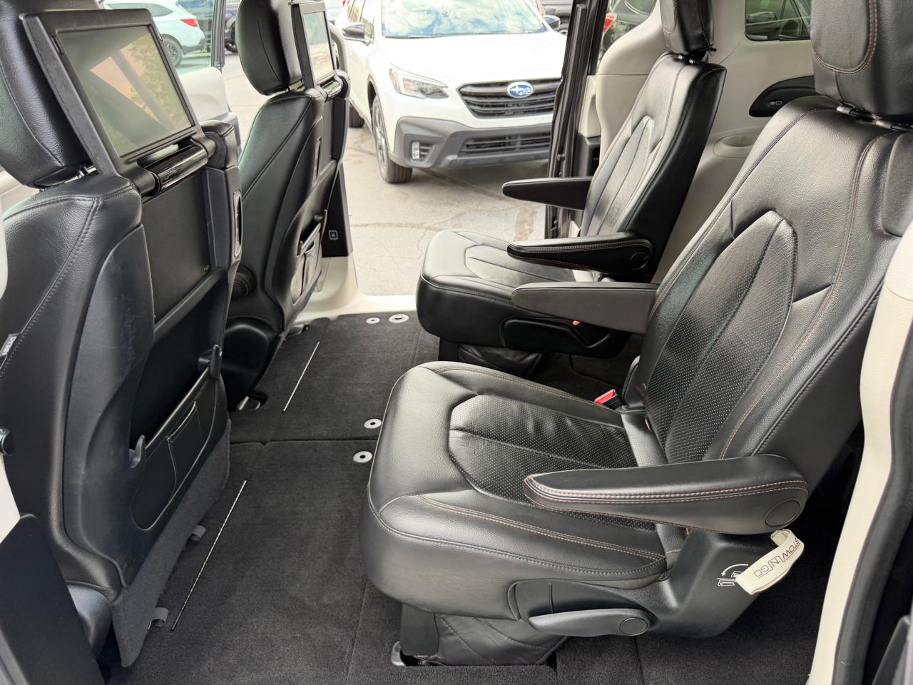 Chrysler Pacifica Touring-L Plus FWD 2017