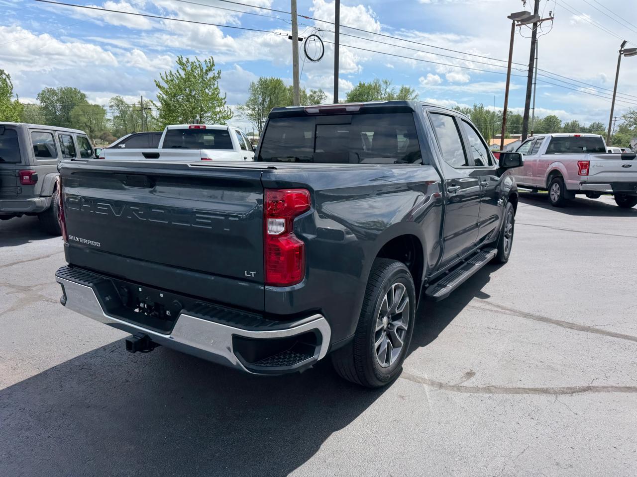Chevrolet Silverado 1500 2WD Crew Cab 147" LT 2020