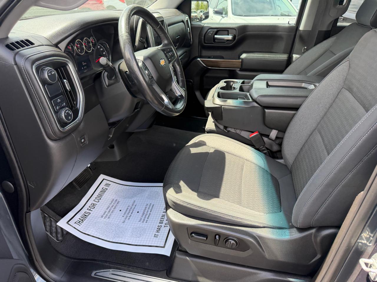 Chevrolet Silverado 1500 2WD Crew Cab 147" LT 2020