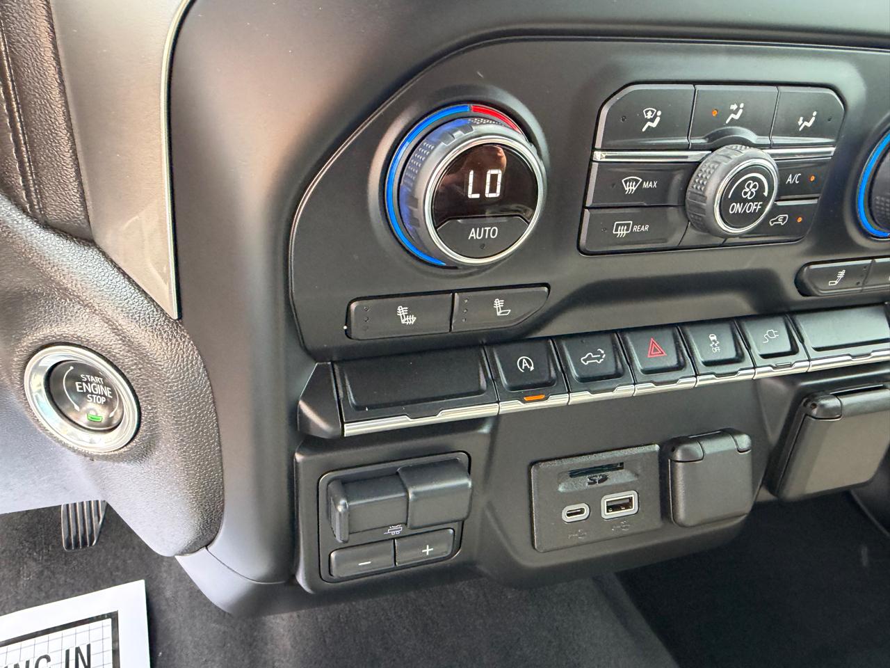 Chevrolet Silverado 1500 2WD Crew Cab 147" LT 2020