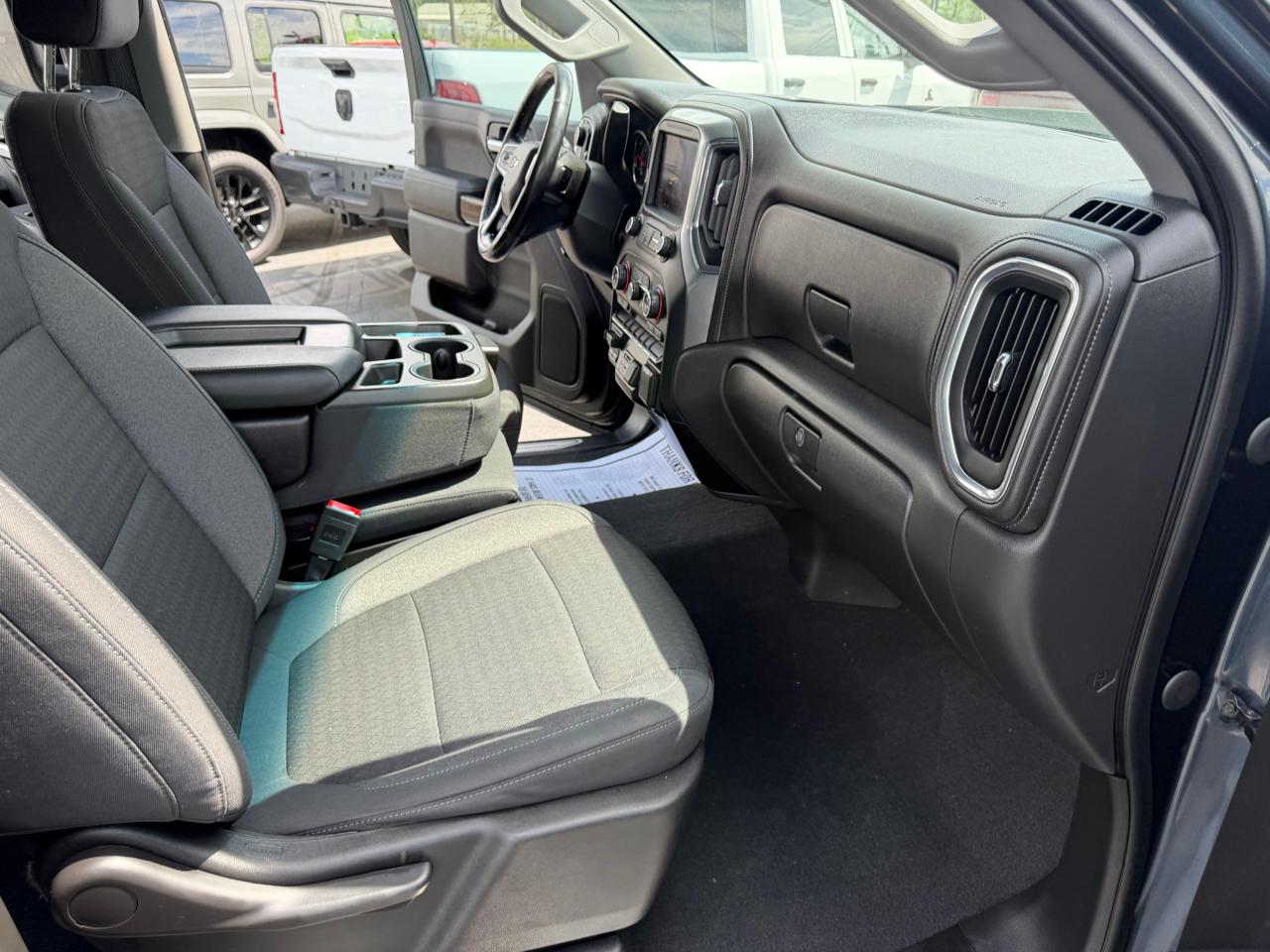 Chevrolet Silverado 1500 2WD Crew Cab 147" LT 2020