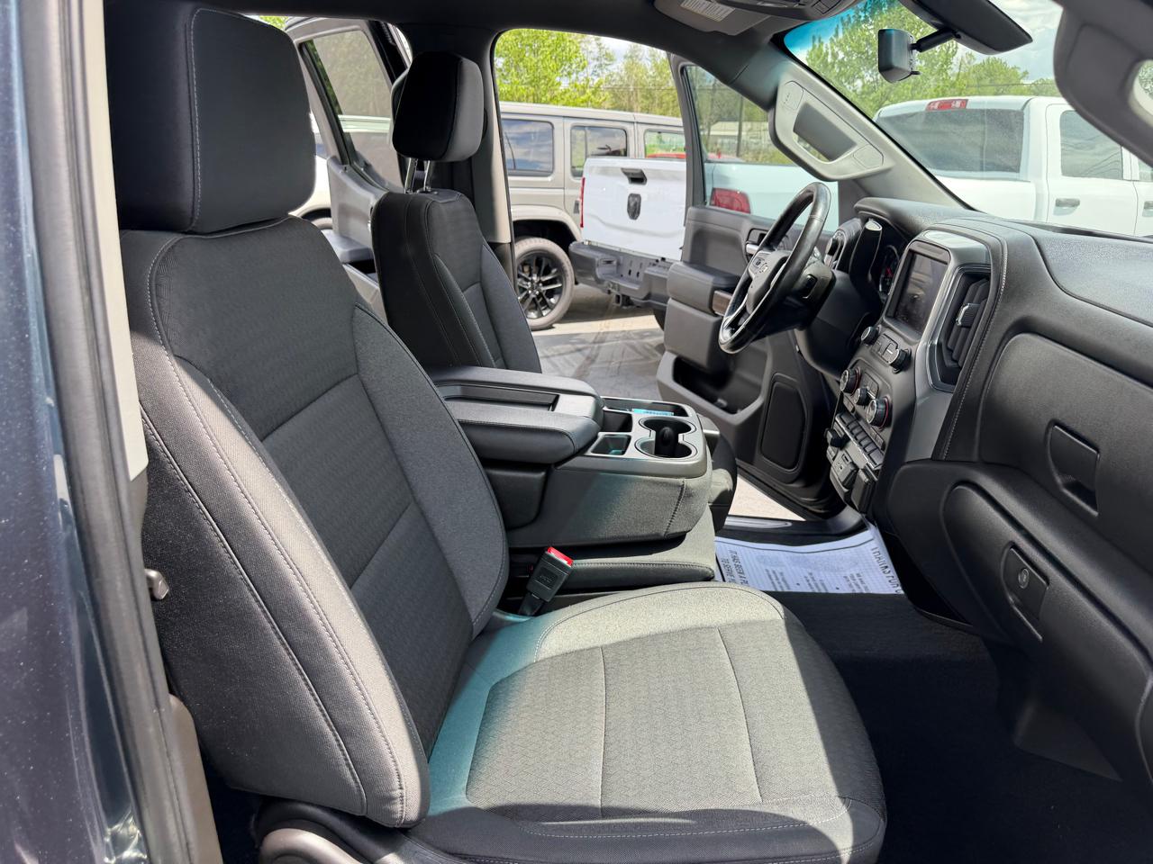 Chevrolet Silverado 1500 2WD Crew Cab 147" LT 2020