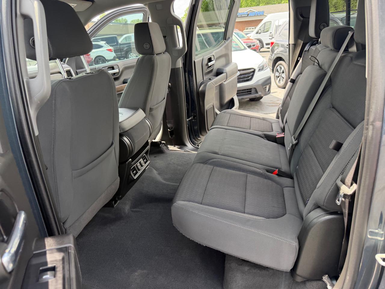 Chevrolet Silverado 1500 2WD Crew Cab 147" LT 2020