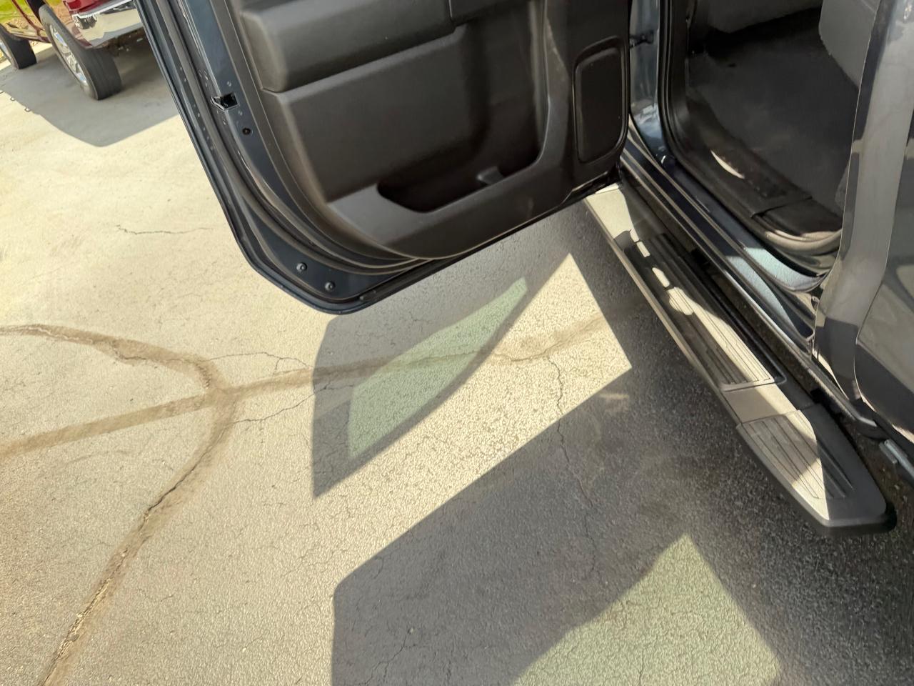 Chevrolet Silverado 1500 2WD Crew Cab 147" LT 2020