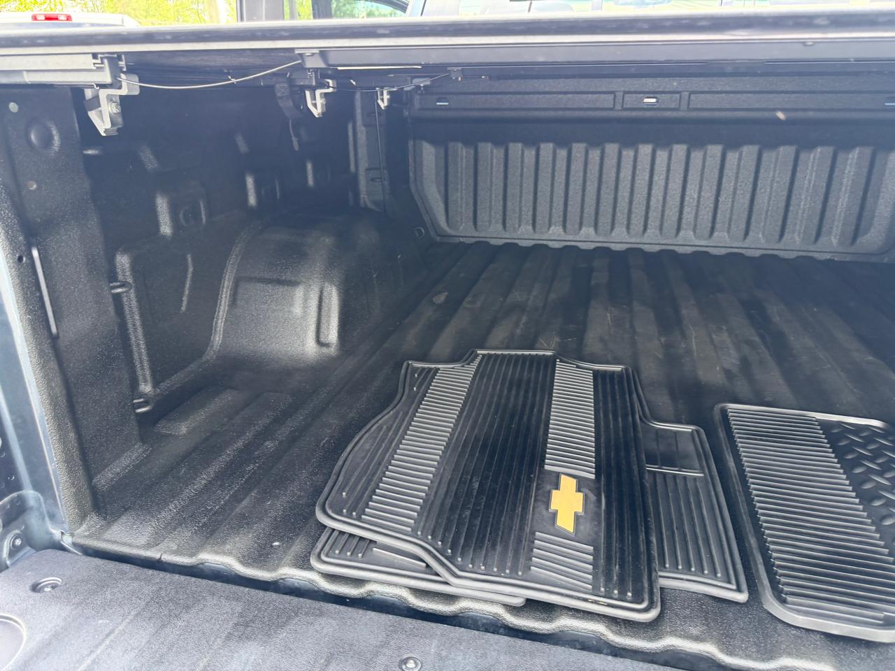 Chevrolet Silverado 1500 2WD Crew Cab 147" LT 2020