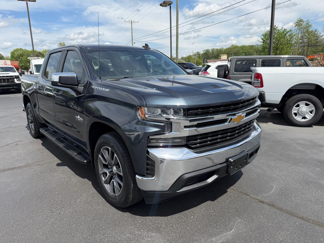 Chevrolet Silverado 1500 2WD Crew Cab 147" LT 2020