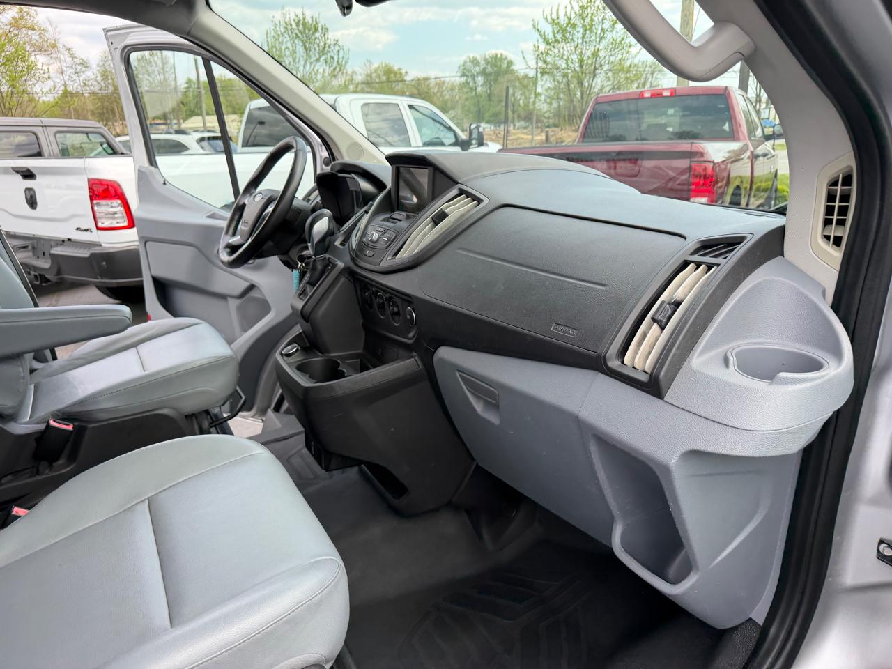 Ford Transit Wagon T-350 148" Low Roof XLT Sliding RH Dr 2017