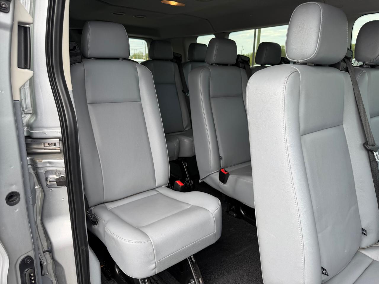 Ford Transit Wagon T-350 148" Low Roof XLT Sliding RH Dr 2017