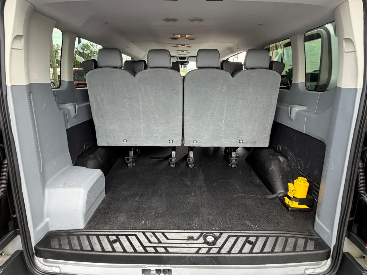 Ford Transit Wagon T-350 148" Low Roof XLT Sliding RH Dr 2017