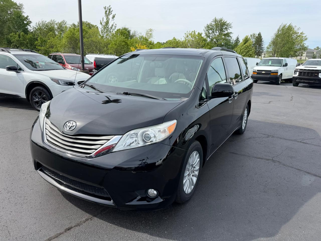 Toyota Sienna  2013