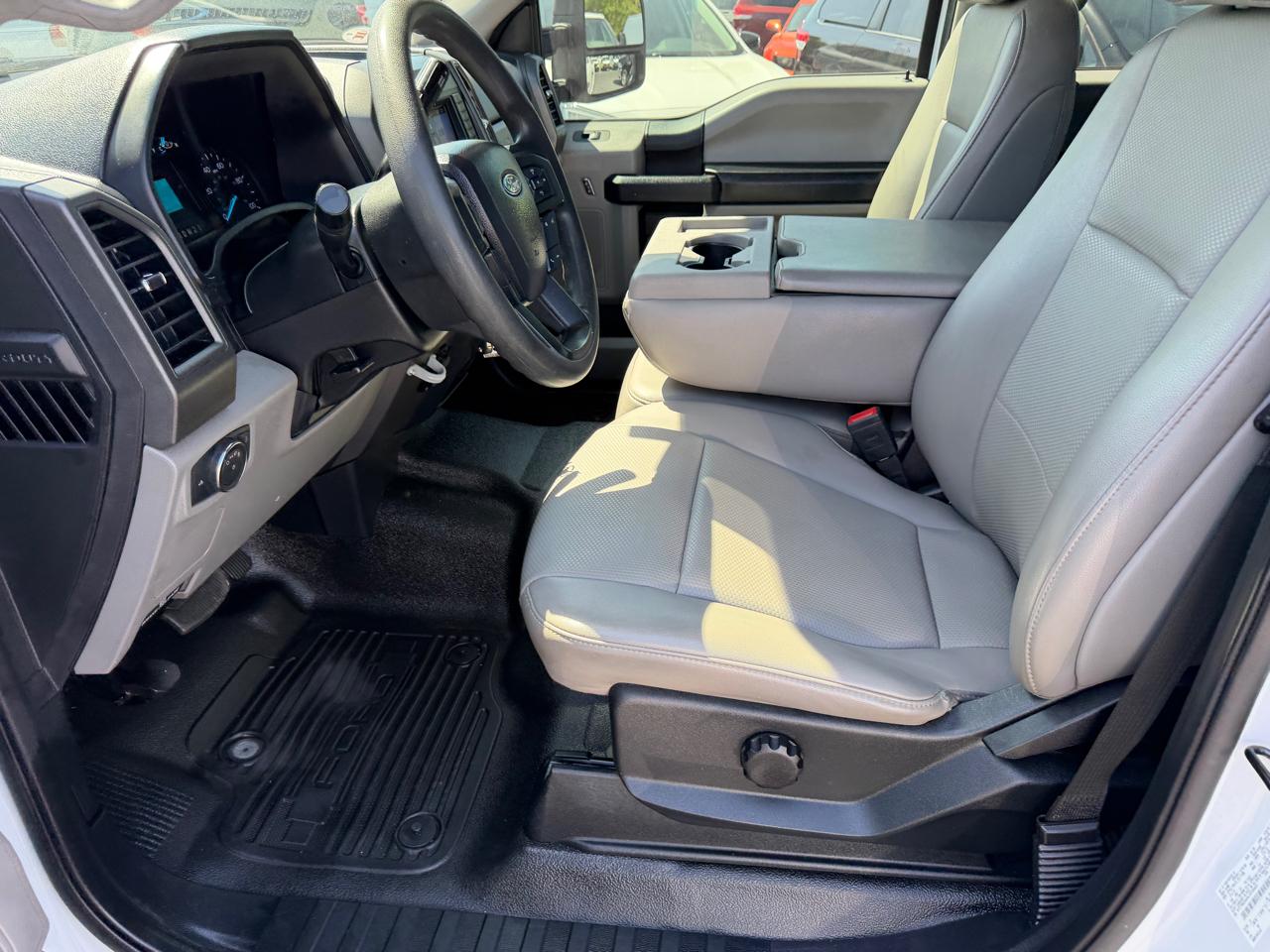 Ford Super Duty F-250 SRW XL 2WD Crew Cab 8' Box 2020