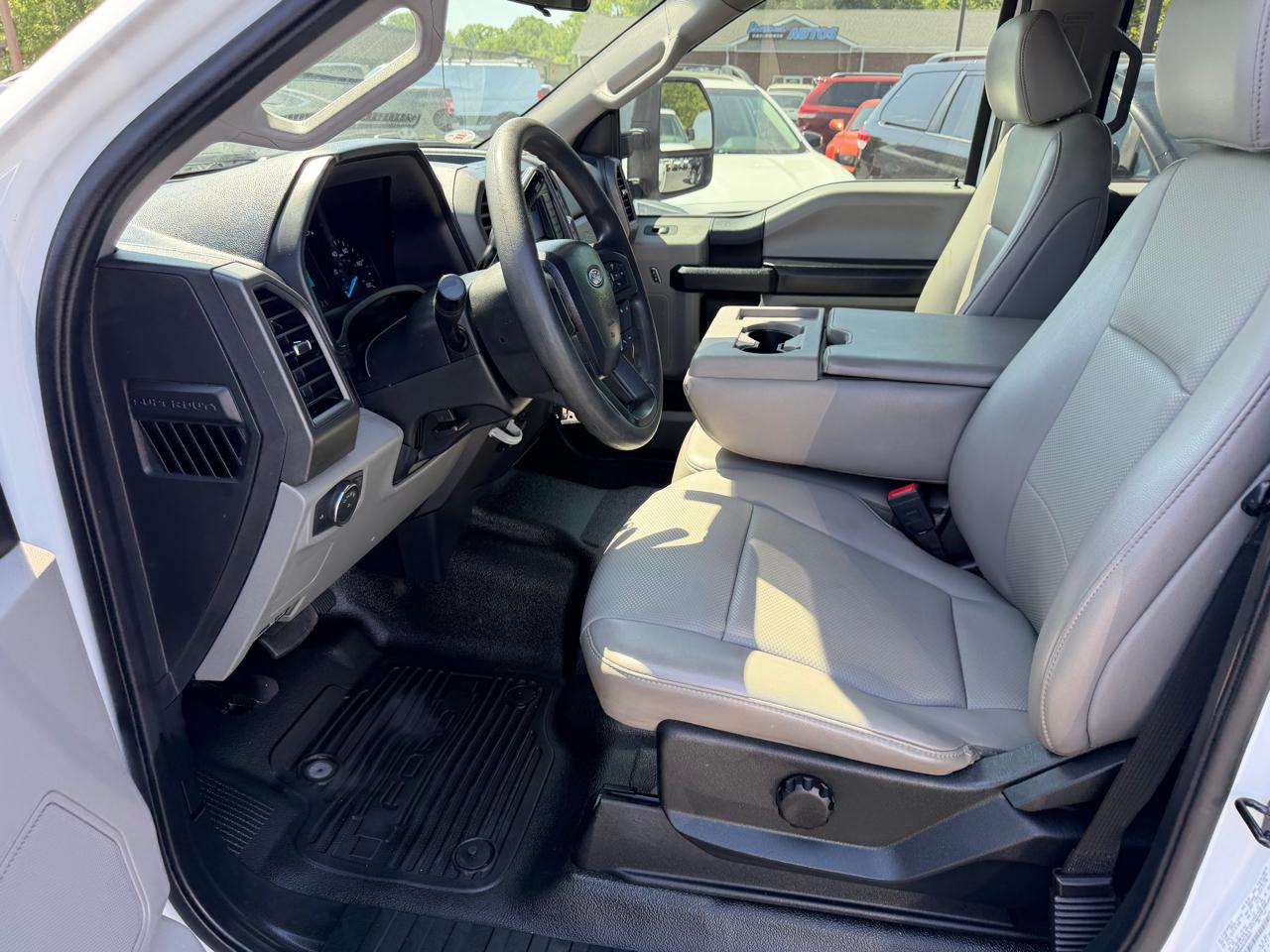 Ford Super Duty F-250 SRW XL 2WD Crew Cab 8' Box 2020