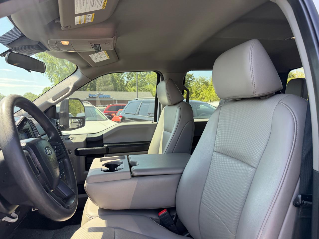 Ford Super Duty F-250 SRW XL 2WD Crew Cab 8' Box 2020