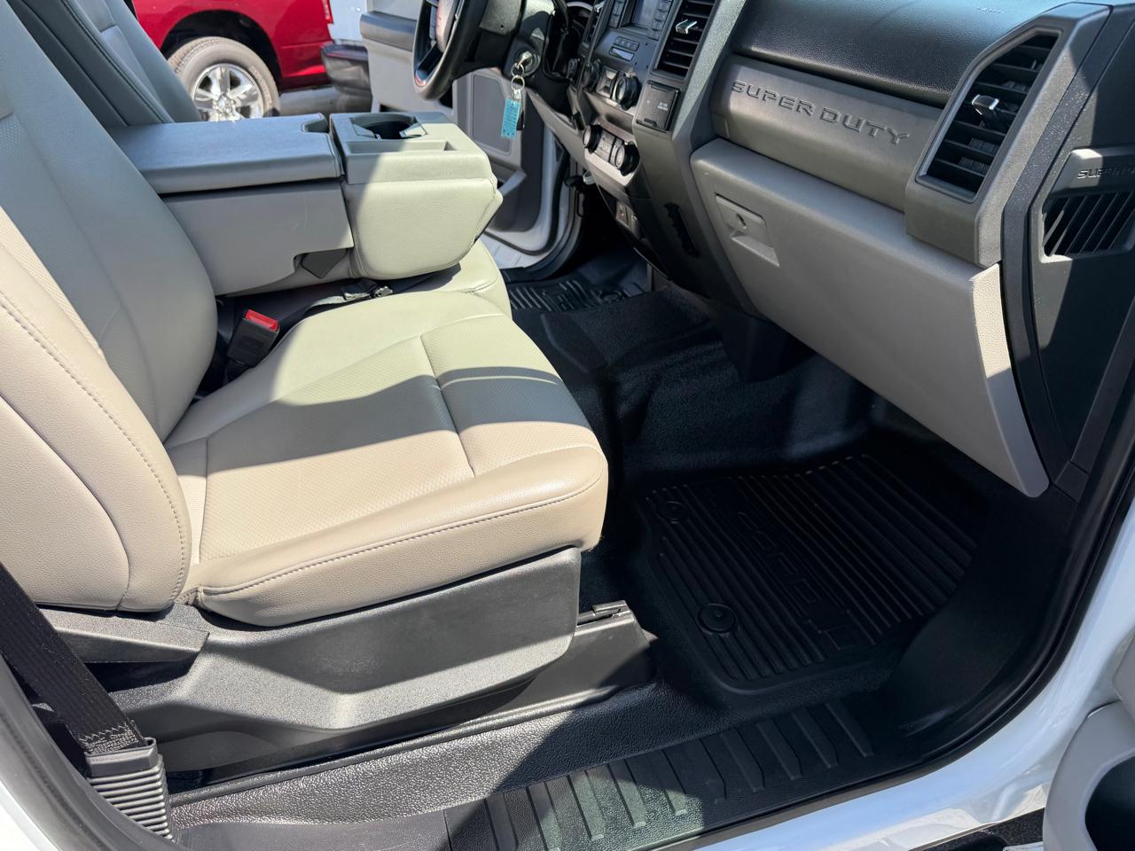 Ford Super Duty F-250 SRW XL 2WD Crew Cab 8' Box 2020