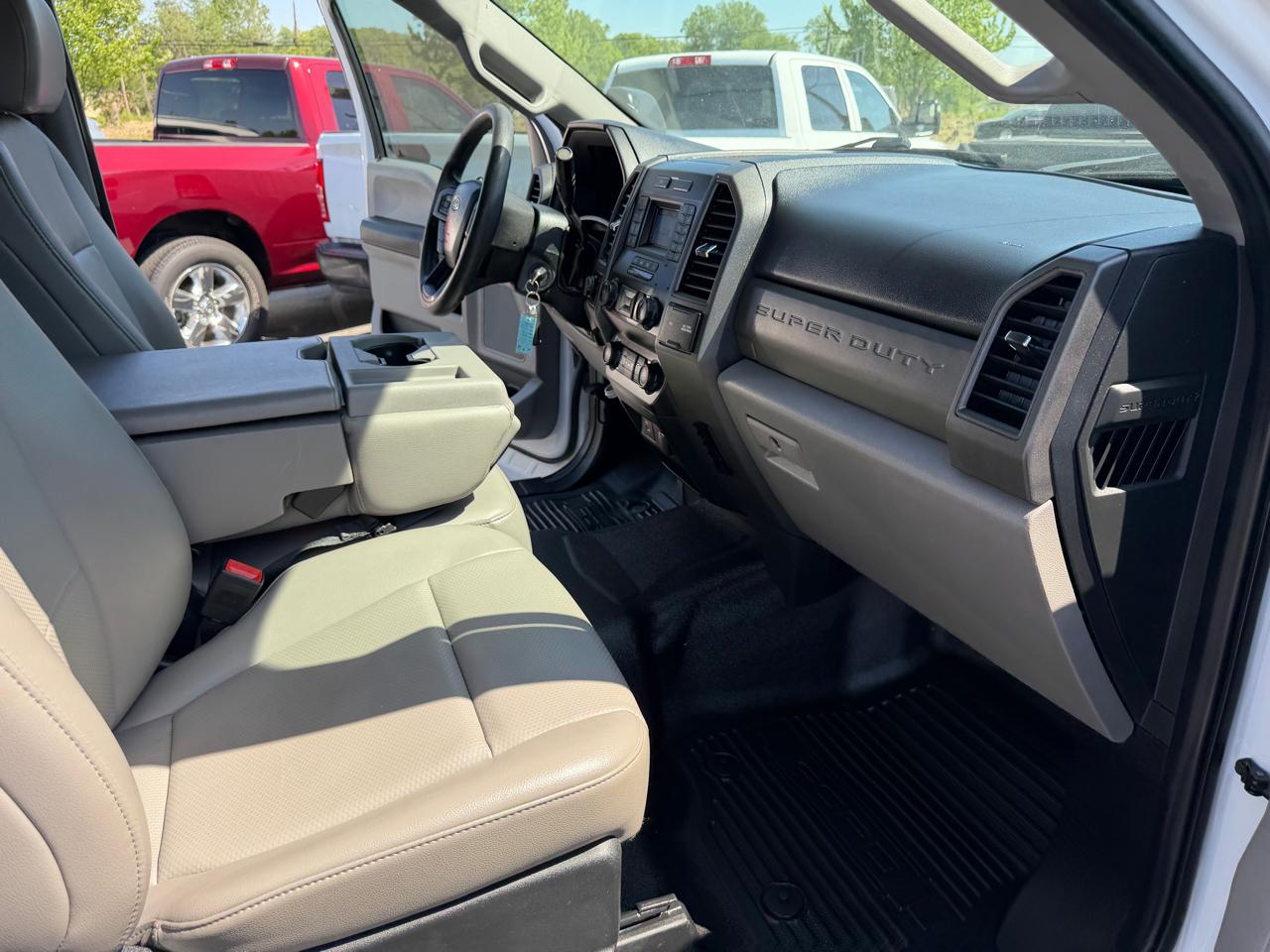 Ford Super Duty F-250 SRW XL 2WD Crew Cab 8' Box 2020