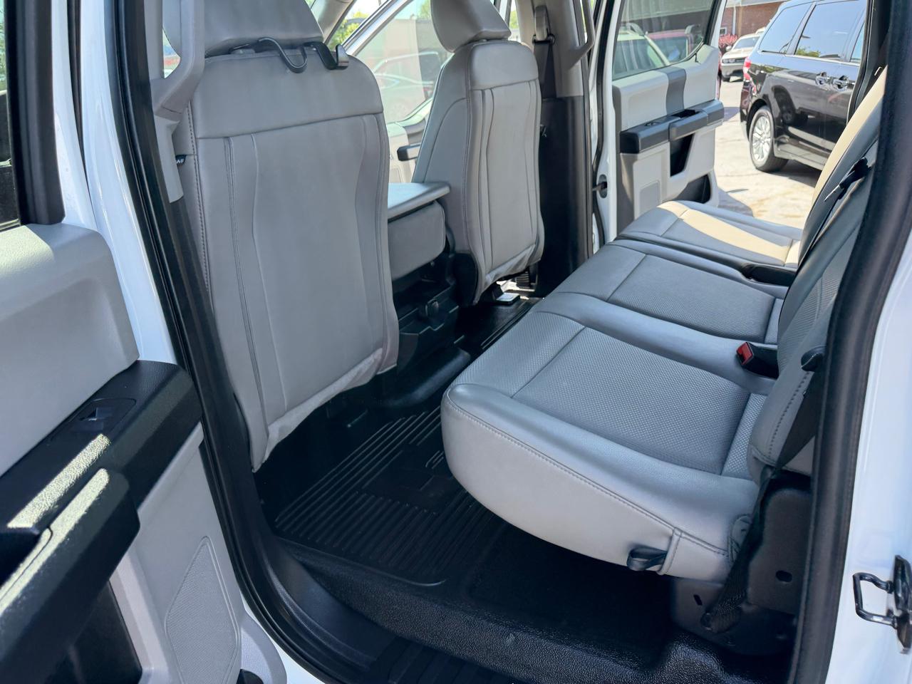 Ford Super Duty F-250 SRW XL 2WD Crew Cab 8' Box 2020